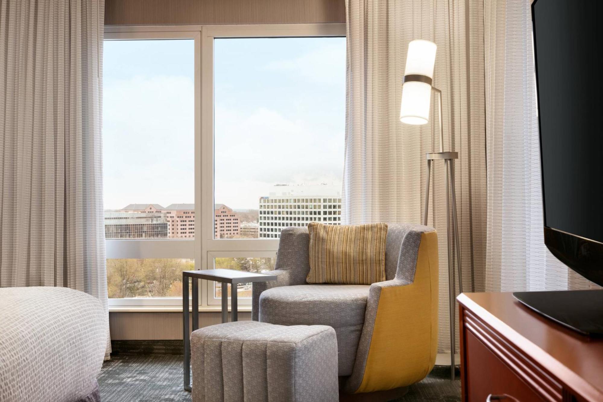 Hotel Courtyard By Marriott Tysons Mclean Tysons Corner Esterno foto
